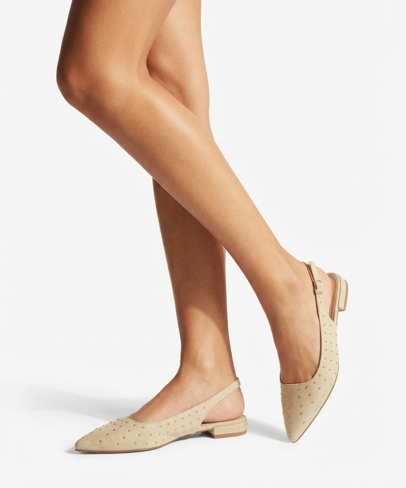 Sapato destalonado com tachas image number null